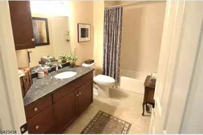 116 Washington Ave #3D, Hawthorne, NJ 07506 - Photo 8