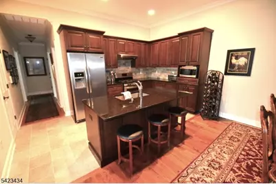 116 Washington Ave #3D, Hawthorne, NJ 07506 - Photo 2