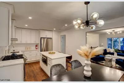 215 E 10th Ave, Roselle, NJ 07203 - Photo 24