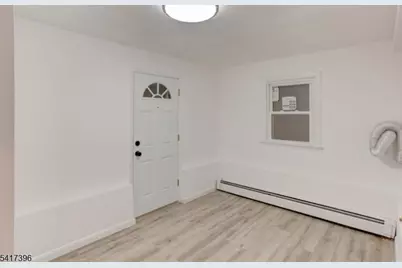 215 E 10th Ave, Roselle, NJ 07203 - Photo 14