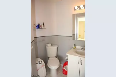 17 Castle Drive Ondo, Berkeley Heights Township, NJ 07922 - Photo 12