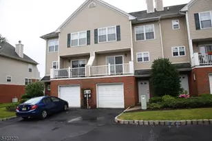 17 Castle Dr Ondo, Berkeley Heights Township, NJ 07922 - Photo 2