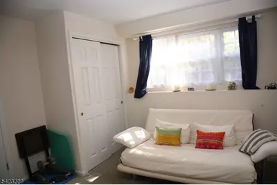 17 Castle Drive Ondo, Berkeley Heights Township, NJ 07922 - Photo 10