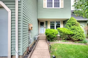 23 Partridge Ct, Evesham, NJ 08053 - Photo 2