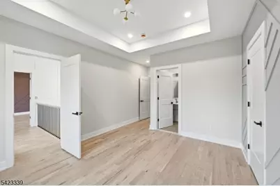 11 Elmwood Ct, Livingston, NJ 07039 - Photo 24