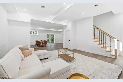 11 Elmwood Ct, Livingston, NJ 07039 - Photo 28