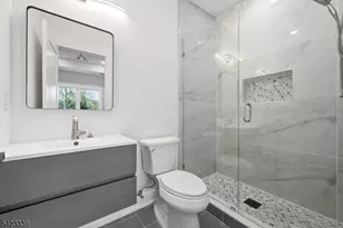 11 Elmwood Ct, Livingston, NJ 07039 - Photo 26
