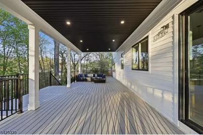 11 Elmwood Ct, Livingston, NJ 07039 - Photo 36
