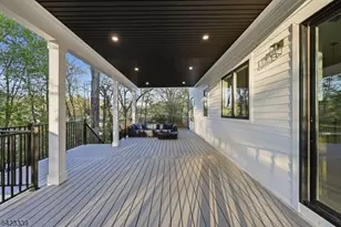 11 Elmwood Ct, Livingston, NJ 07039 - Photo 36