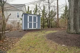 35 Dehart St, Morristown, NJ 07960 - Photo 26