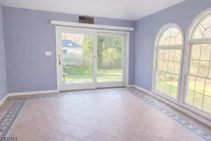 105 College View Dr, Hackettstown, NJ 07840 - Photo 6