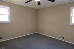 105 College View Dr, Hackettstown, NJ 07840 - Photo 8