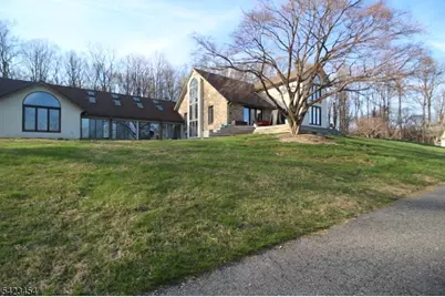 3 Hillbrook Lane, Holland Township, NJ 08848 - Photo 2