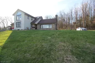 3 Hillbrook Ln, Holland Township, NJ 08848 - Photo 4