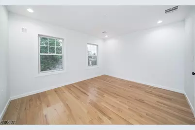 107 N Fullerton Ave, Montclair, NJ 07042 - Photo 12