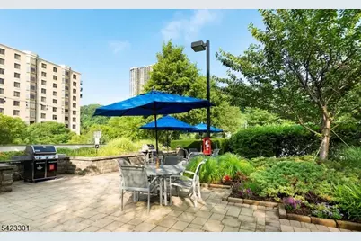 8100 River Rd #209, North Bergen Twp., NJ 07047 - Photo 32