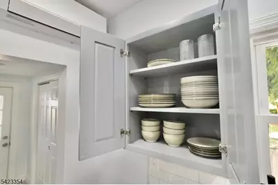 189 Summit Cross, Rutherford, NJ 07070 - Photo 8