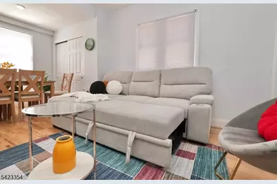 189 Summit Cross, Rutherford, NJ 07070 - Photo 4