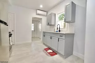 189 Summit Cross, Rutherford, NJ 07070 - Photo 6