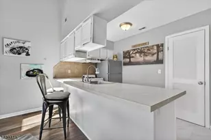 1 Red Lodge Dr Unit, Vernon, NJ 07462 - Photo 10