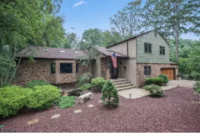 72 Fox Chase Ct, Freehold Township, NJ 07728 - Photo 1