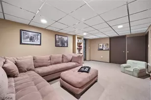 72 Fox Chase Ct, Freehold Township, NJ 07728 - Photo 38