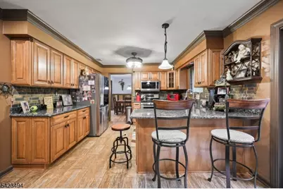 72 Fox Chase Ct, Freehold Township, NJ 07728 - Photo 14