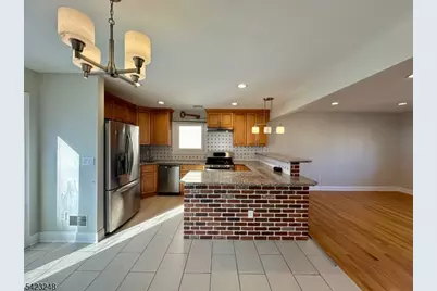 129 Scoles Ave #1, Clifton, NJ 07012 - Photo 6