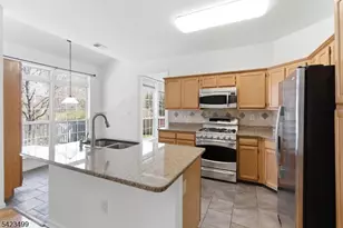 62 Magellan Way, Franklin Township, NJ 08823 - Photo 16