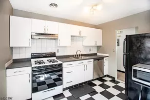 1130 Valley Rd, Wayne, NJ 07470 - Photo 14