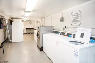 1130 Valley Rd, Wayne, NJ 07470 - Photo 30