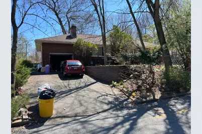 194 Lincoln Ave, Little Falls Township, NJ 07424 - Photo 2