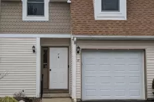 17 Heritage Ln, Hamburg, NJ 07419 - Photo 1