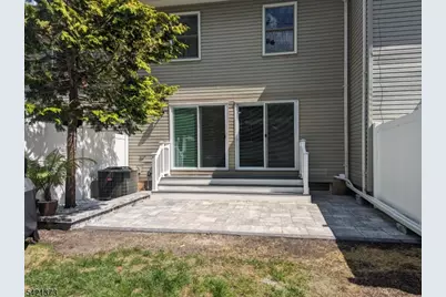 17 Heritage Ln, Hamburg, NJ 07419 - Photo 2