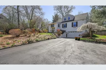 67 Madison St, Long Hill Township, NJ 07933 - Photo 4