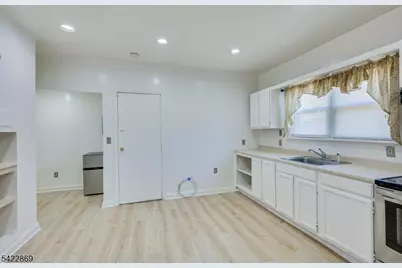 1132 W 3rd St, Plainfield, NJ 07063 - Photo 14