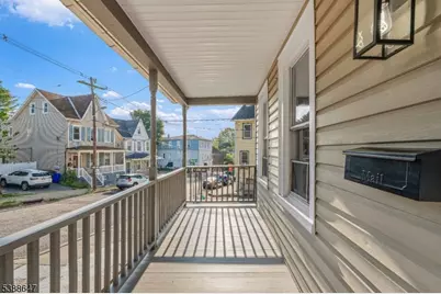 330 Chambers St, Phillipsburg, NJ 08865 - Photo 2