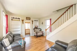 10 Banghart Pl, Parsippany, NJ 07878 - Photo 2