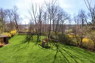 35 Maryann Rd, Jefferson Township, NJ 07438 - Photo 14