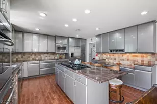 13 Bridge Hollow Rd, Tewksbury Township, NJ 07830 - Photo 10