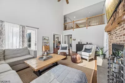 13 Bridge Hollow Rd, Tewksbury Township, NJ 07830 - Photo 8