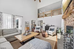 13 Bridge Hollow Rd, Tewksbury Township, NJ 07830 - Photo 8