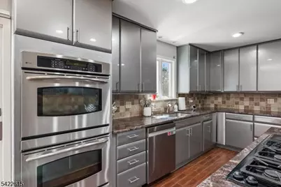 13 Bridge Hollow Rd, Tewksbury Township, NJ 07830 - Photo 12