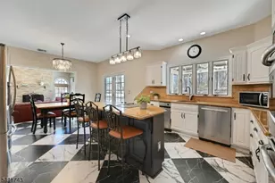 37 Hidden Glen Dr, Sparta Township, NJ 07871 - Photo 6