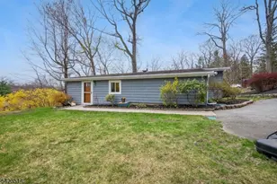 10 Laurel Trail, Kinnelon, NJ 07405 - Photo 4