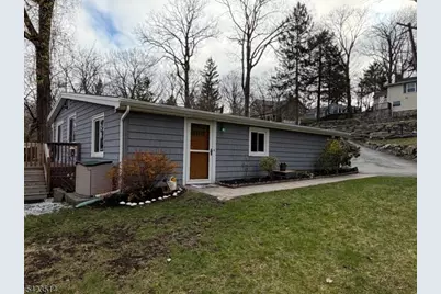 10 Laurel Trail, Kinnelon, NJ 07405 - Photo 1