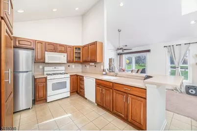 5 Bramble Ct, Hardyston Township, NJ 07419 - Photo 8