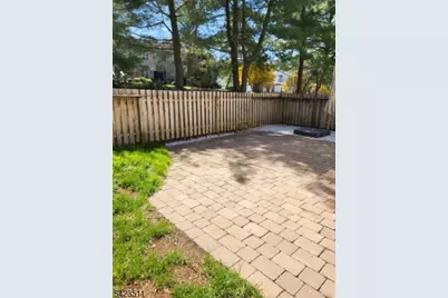 23 Peach Ct, Raritan Township, NJ 08822 - Photo 6