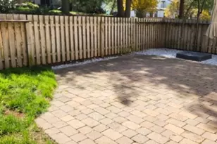 23 Peach Ct, Raritan Township, NJ 08822 - Photo 6