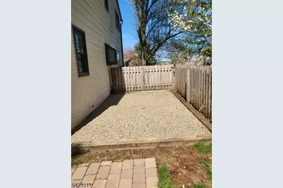 23 Peach Ct, Raritan Township, NJ 08822 - Photo 10